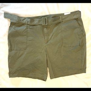NWT High rise Bermuda shorts
